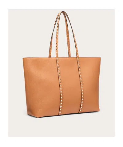 Valentino Garavani Rockstud Shoulder Bag In Almond Beige
