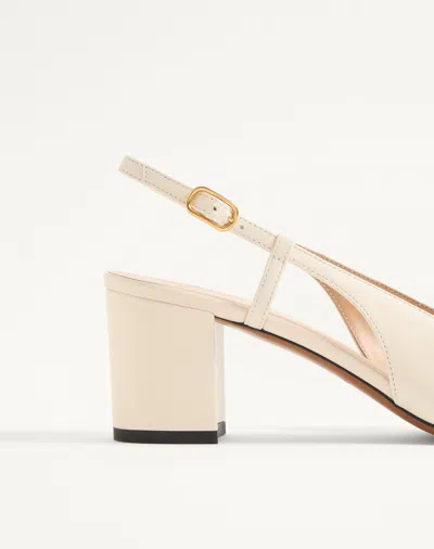 Valentino Slingback Valet Du Roi Pumps In Butter/tobacco In Nude