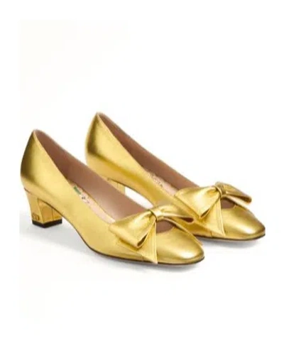 Valentino Garavani Bowow Pumps In Laminated Nappa 45mm Woman Gold 39.5