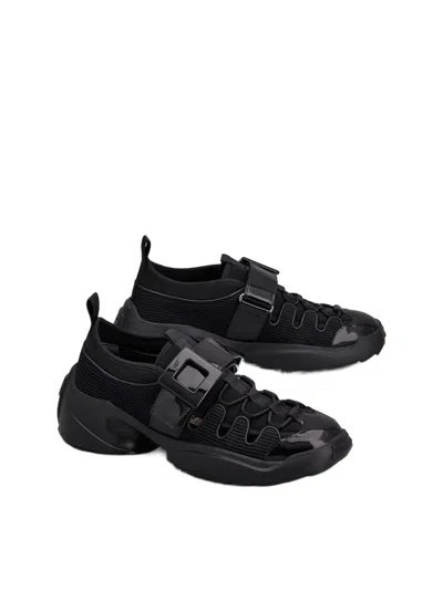Roger Vivier Viv' On The Run Trekky Sneakers In Fabric And Patent Leather In Black