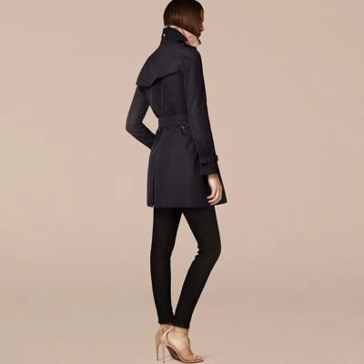 Burberry The Westminster – Mid-length Heritage Trench Coat In Black
