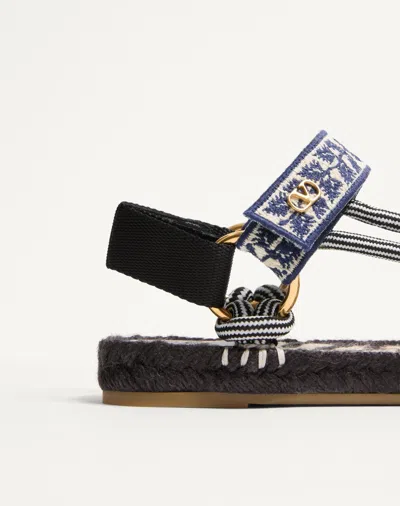 Valentino Garavani Valentino Lake Powell Leather-trim Sandal In Multi