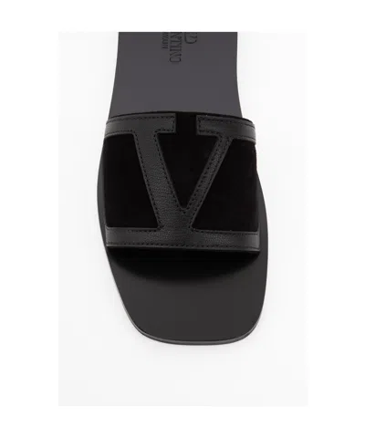 Valentino Garavani Superstar Leather Sandals For Modern Elegance In Black