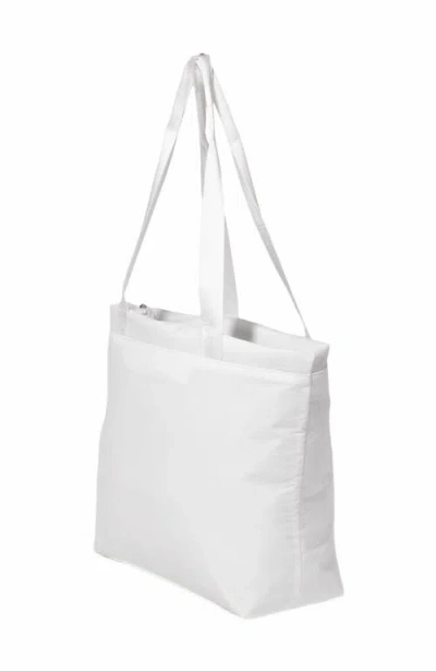 Baggallini Swift Tote In B-lite Bright White
