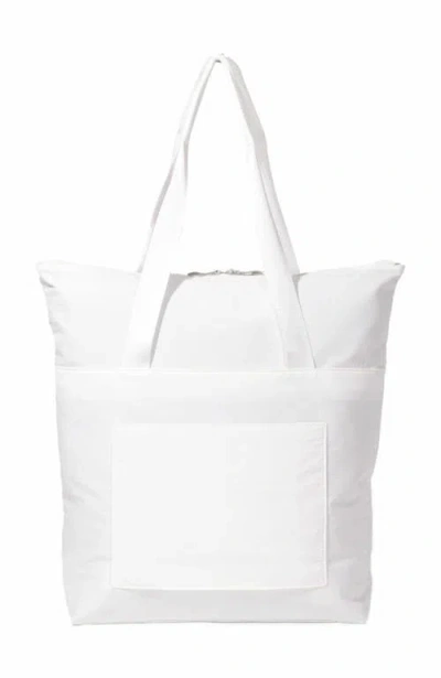 Baggallini Swift Tote In B-lite Bright White