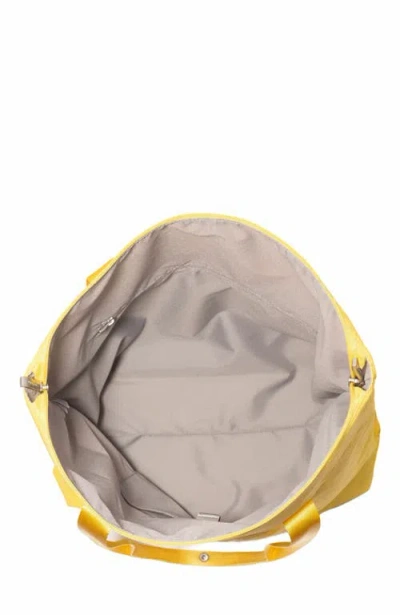 Baggallini Swift Tote In B-lite Lemon