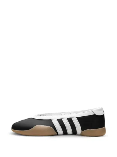 Adidas Originals Sneakers With Contrast Stripes And Rubber Sole In Multi