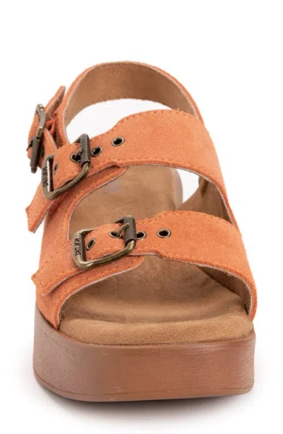 Muk Luks Womens Calliope Wedge Sandals In Coral Suede