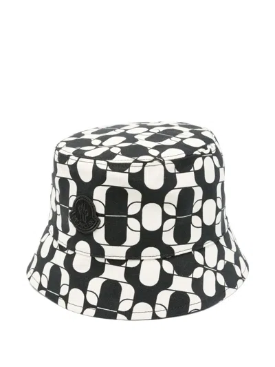Moncler Reversible Cotton Canvas Bucket Hat In Black