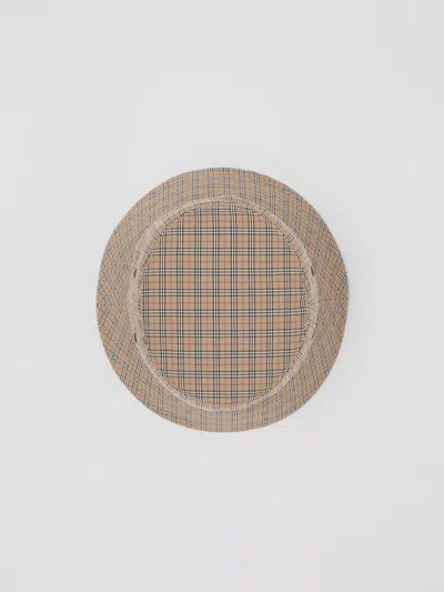 Burberry Technical Check Bucket Hat In Multi