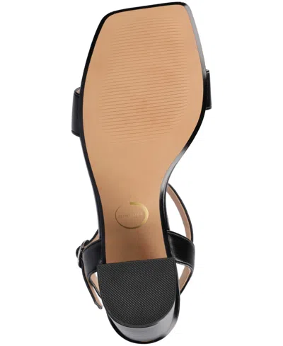 Journee Collection Collection Women's Lirryc Pump In Black Smooth