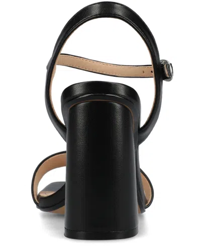 Journee Collection Collection Women's Lirryc Pump In Black Smooth