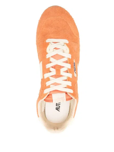 Autry Low-top Suede Texture Rubber Sole Sneakers In Orange