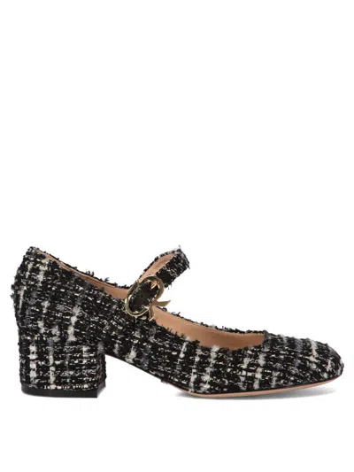 Gianvito Rossi Woman Pumps Black Size 6 Textile Fibers In Black