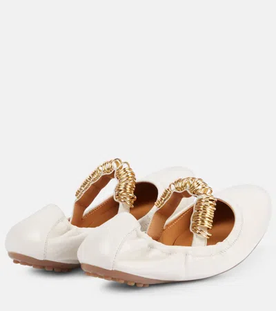 Tod's Dee Ballerina Shoes In Beige