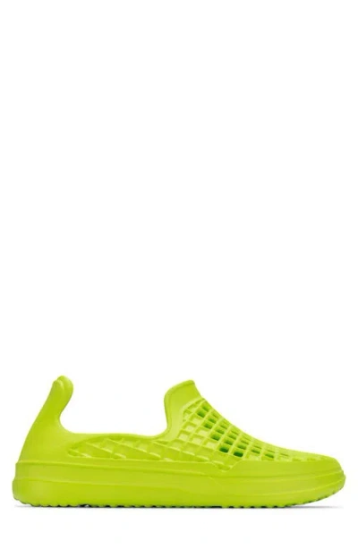 Lusso Cloud Scenario Waterproof Slip-on In Green