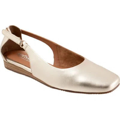 Softwalk Venice Wedge Flat In Multi