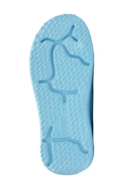 Lusso Cloud Scenario Perforated Clog In Newport Blue