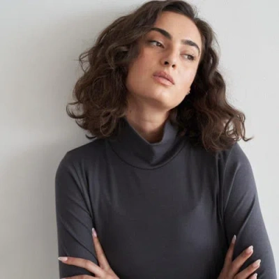 Eavolu Acadia Split-sleeve Long-sleeve Top In Slate