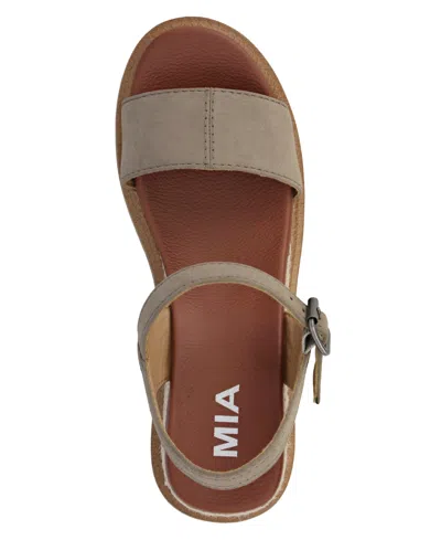 Mia Women's Ophidia Round Toe Wedge Sandals In Taupe