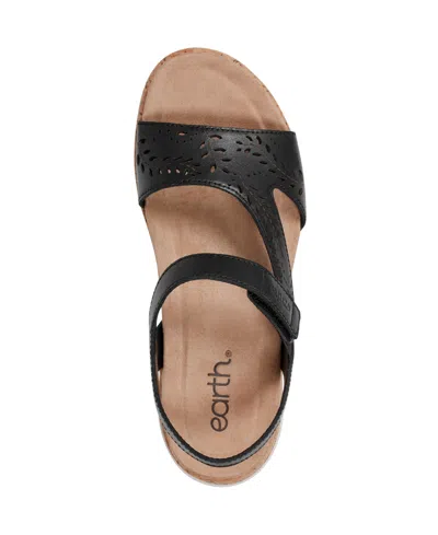 Earth Women's Recent Flat Sandals In Black Leather