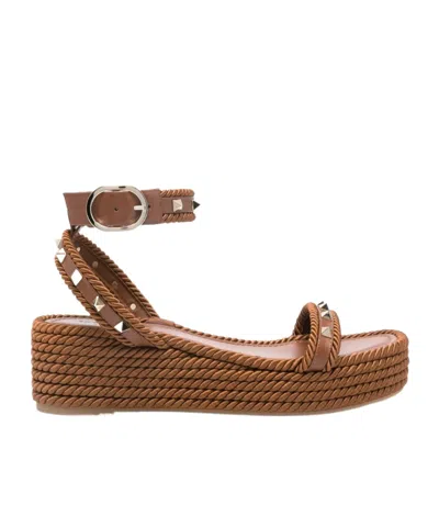 Valentino Garavani Valentino Espadrillas Platform Rockstud In Brown