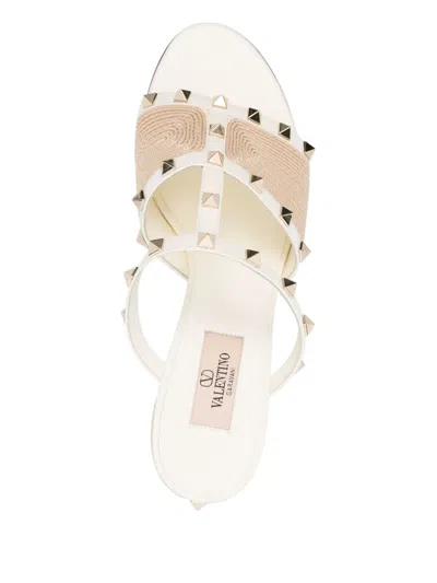 Valentino Rockstud Raffia Block-heel Slide Sandals In Nude
