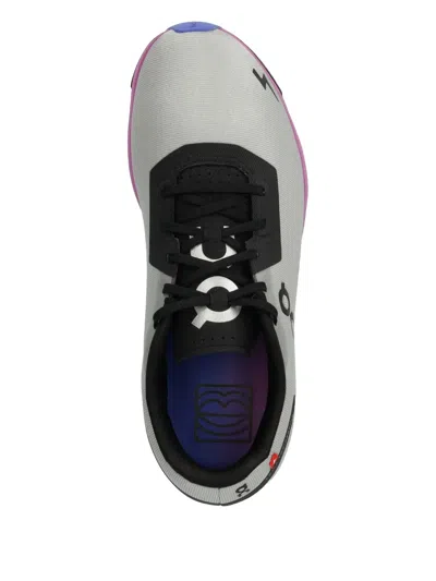 On Cloudflash Low-top Sneakers In Grey