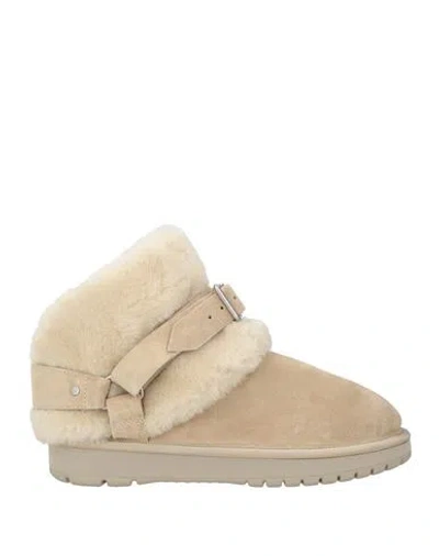 Burberry Chubby Snow Boots In Suede And Beige Shearling Women In Beige