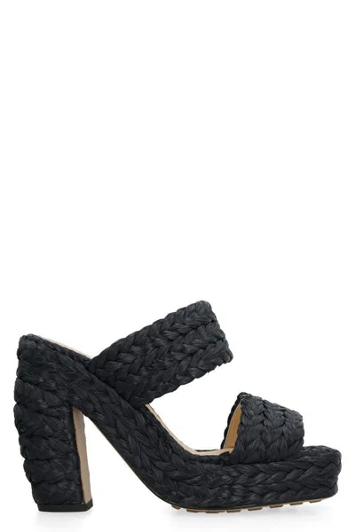 Bottega Veneta Black Raffia Heels In Black