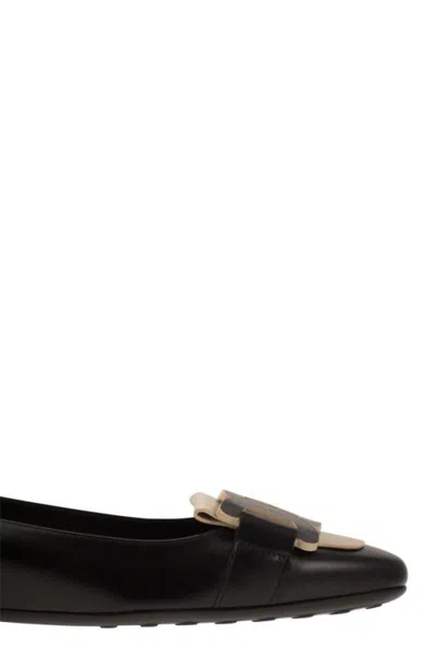 Tod's Leather Chain Ballerina Flats In Black
