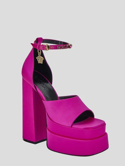 Versace Medusa Aevitas Platform Sandals In Deep Fuxia-oro