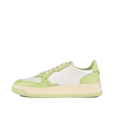 Autry White And Green Two-tone Leather Medalist Low Sneakers In White, Green
