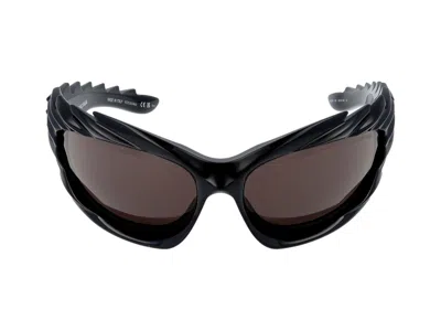 Balenciaga Extreme Logo-decal Sunglasses In Black