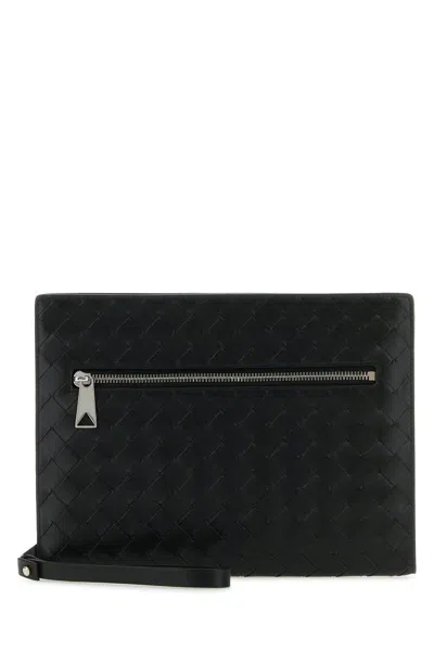 Bottega Veneta Medium Intrecciato Leather Clutch Bag In Black