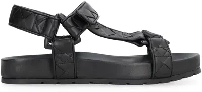 Bottega Veneta Trip Leather Sandals In Black