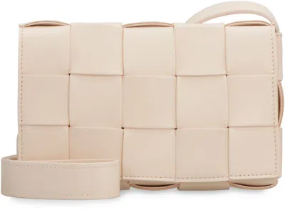 Bottega Veneta Intrecciato Leather Crossbody Handbag For Women In Pink In Pink