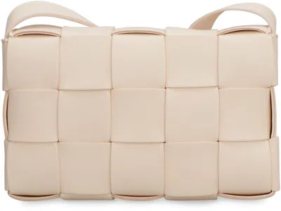 Bottega Veneta Intrecciato Leather Crossbody Handbag For Women In Pink In Pink