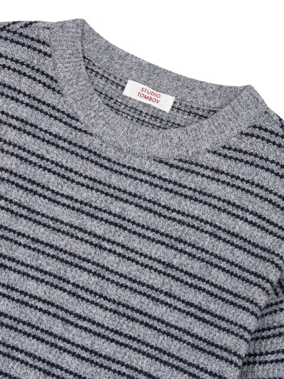 Studio Tomboy Gestreifter Strickpullover In Grau
