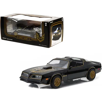 Greenlight 1-24 Scale 1977 Pontiac Firebird Trans Am Starliteeagle Hood & Stripes Diecast Model Car Black & Gol