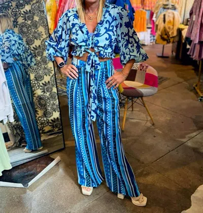 Just Bellina Multi Floral Top In Blue In Blue