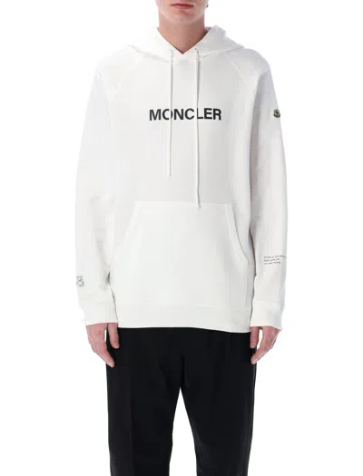 Moncler Genius Moncler X Fragment Hiroshi Fujiwara Relaxed Fit Hoodie With Cartoon Logo And Drawstring Hood In White