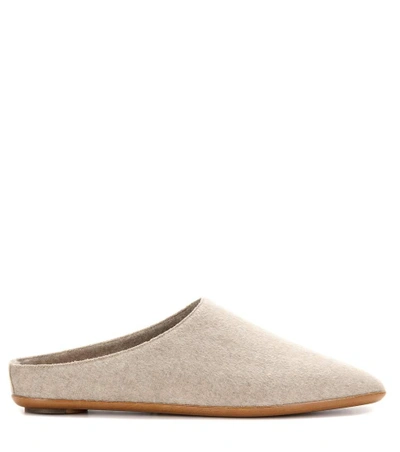 Shop The Row Bea Cashmere Slippers In Ivory