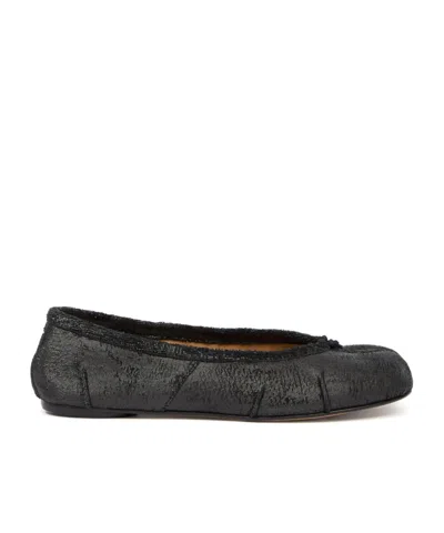 Maison Margiela Split Toe Textured Finish Ballerina Shoes In Black