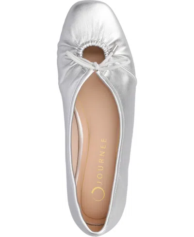 Journee Collection Women's Callee Keyhole Ballet Flats In Silver