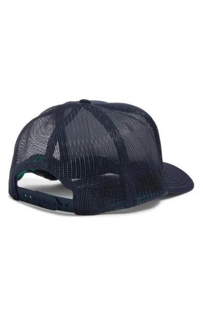 Friday Feelin ' Beach Patch Trucker Hat In Blue