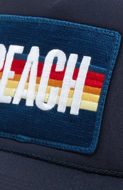 Friday Feelin ' Beach Patch Trucker Hat In Blue