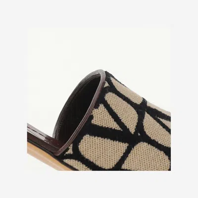 Valentino Garavani Vlogo Signature Block-heel Mules In Black