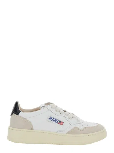 Autry Medalist Low Sneakers In White And Navy Blue Leather In White