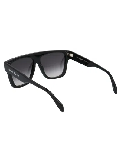 Alexander Mcqueen Alexander Mc Queen Sunglasses Am0302 S 001